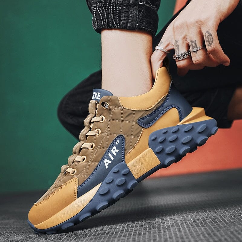 Bequeme und strapazierfähige Sneaker – Air Cross